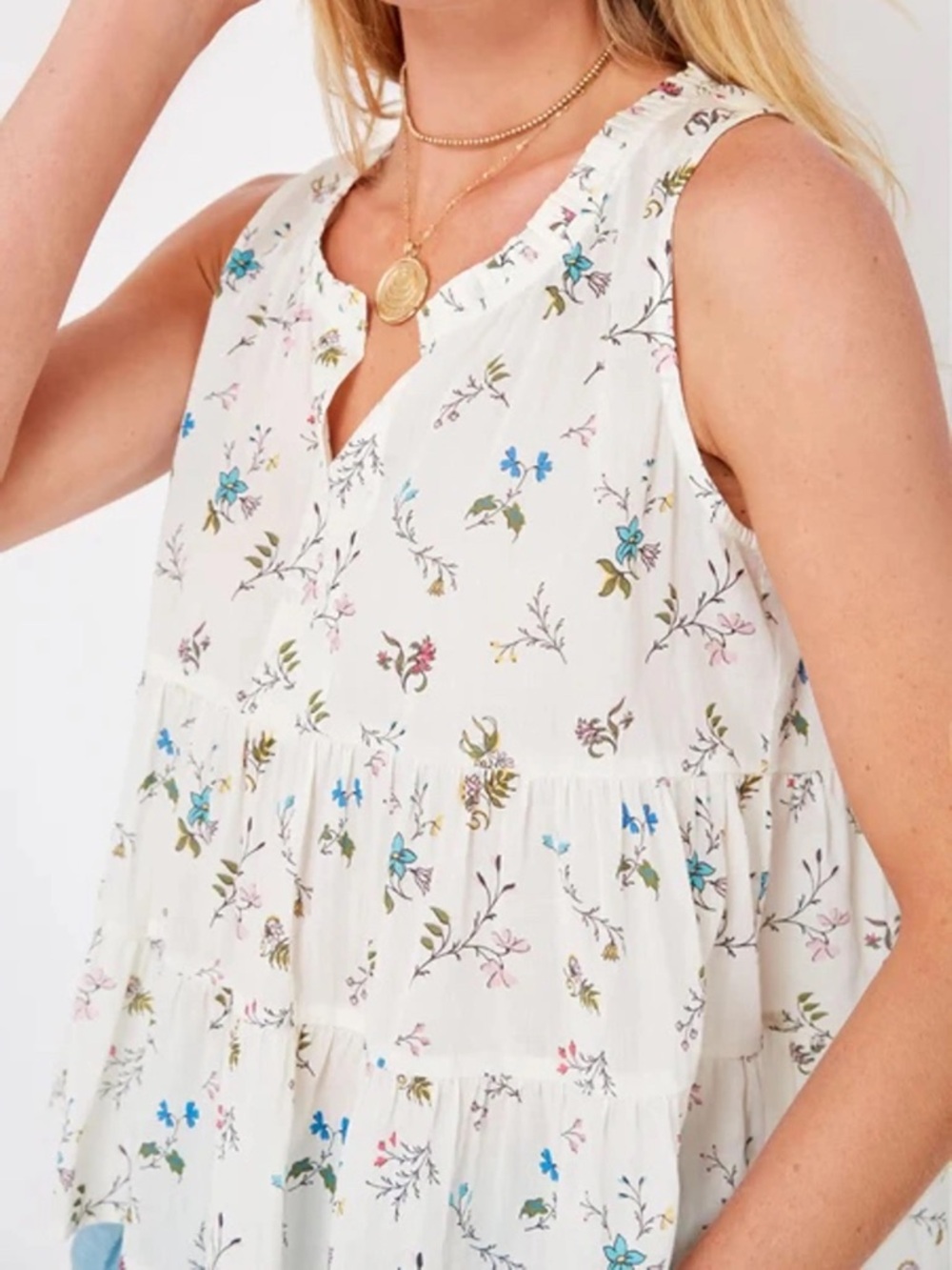 Tuckernuck Beach floral sleeveless Salty Paloma top Size Large
